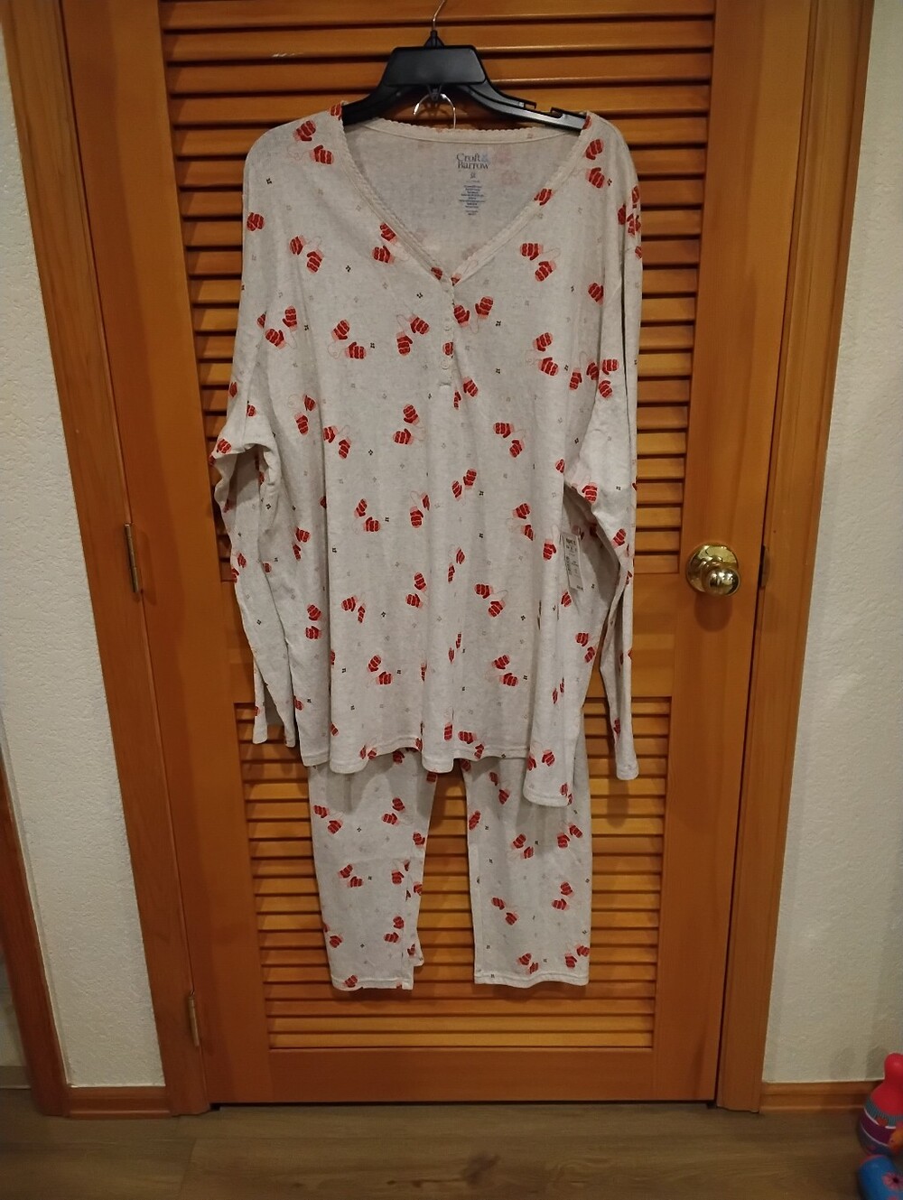 NWT 2X Or 3X Red Mittens Pajama Set Firm Price